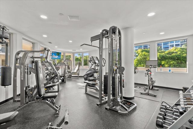 128 GOLDEN GATE POINT 202A, Sarasota, FL 34236