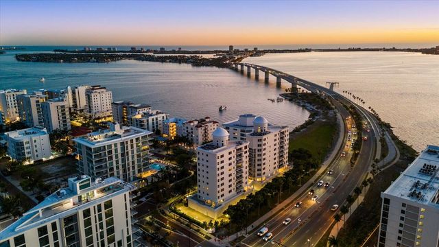 128 GOLDEN GATE POINT 202A, Sarasota, FL 34236