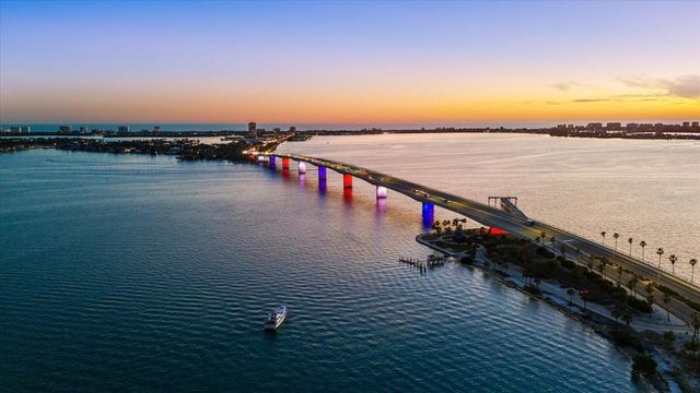 128 GOLDEN GATE POINT 202A, Sarasota, FL 34236