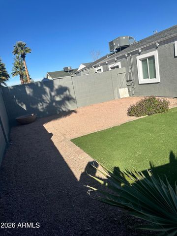 13221 N 21st Place 12, Phoenix, AZ 85022