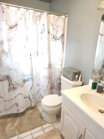 2467 Rhine Way, Elverta, CA 95626