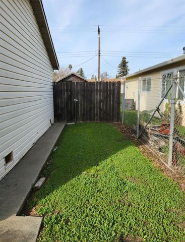 2467 Rhine Way, Elverta, CA 95626