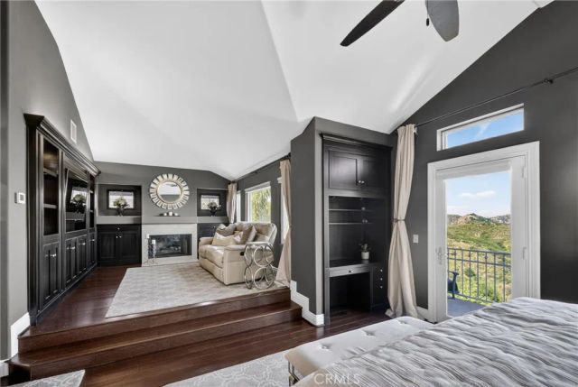 22535 Blueridge Court, Calabasas, CA 91302