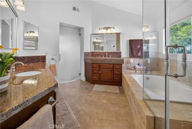22535 Blueridge Court, Calabasas, CA 91302