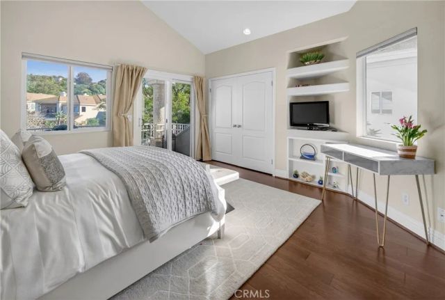 22535 Blueridge Court, Calabasas, CA 91302
