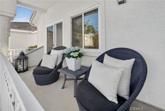 22535 Blueridge Court, Calabasas, CA 91302