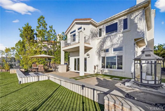 22535 Blueridge Court, Calabasas, CA 91302