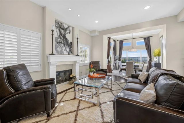 22535 Blueridge Court, Calabasas, CA 91302