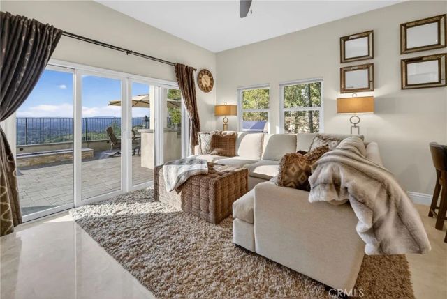 22535 Blueridge Court, Calabasas, CA 91302