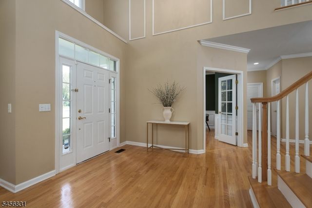 2 Aronimink Ct, Montgomery Twp., NJ 08558