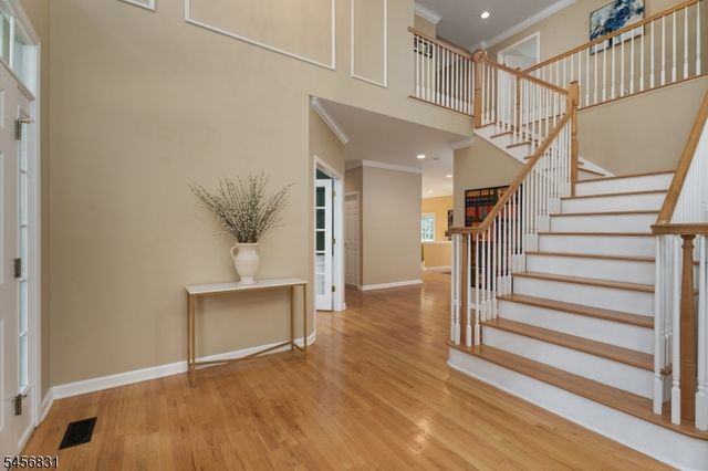 2 Aronimink Ct, Montgomery Twp., NJ 08558