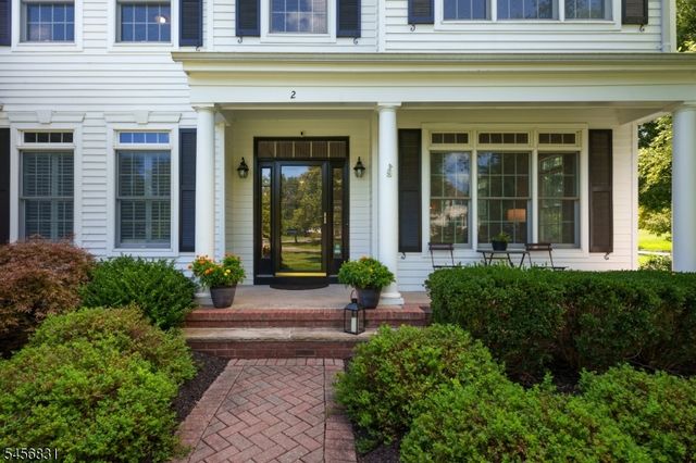 2 Aronimink Ct, Montgomery Twp., NJ 08558
