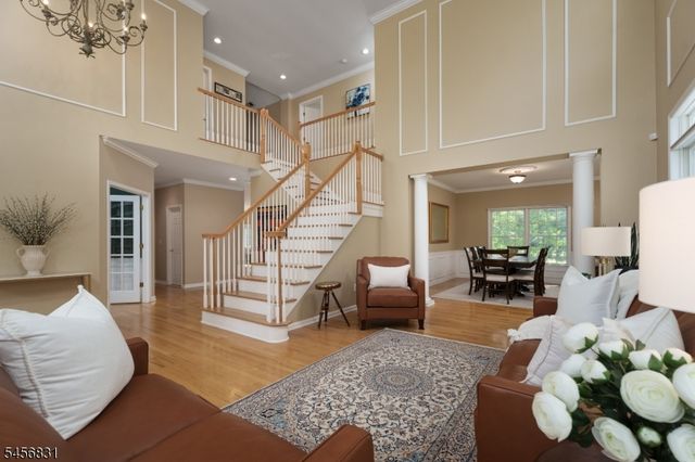 2 Aronimink Ct, Montgomery Twp., NJ 08558