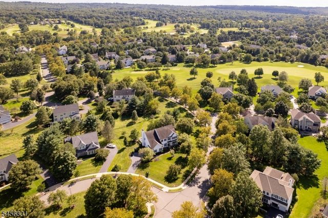 2 Aronimink Ct, Montgomery Twp., NJ 08558