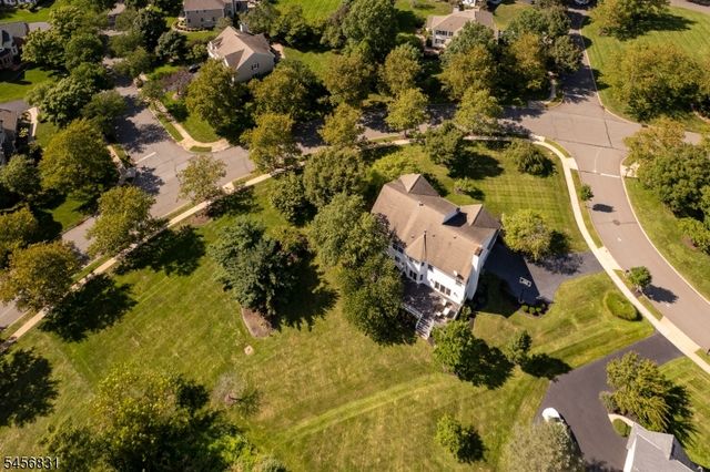 2 Aronimink Ct, Montgomery Twp., NJ 08558