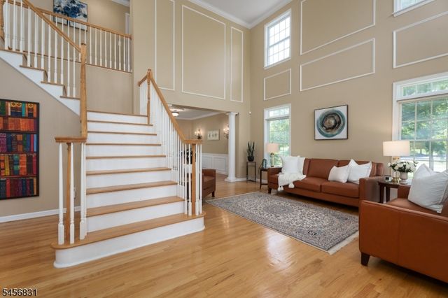 2 Aronimink Ct, Montgomery Twp., NJ 08558