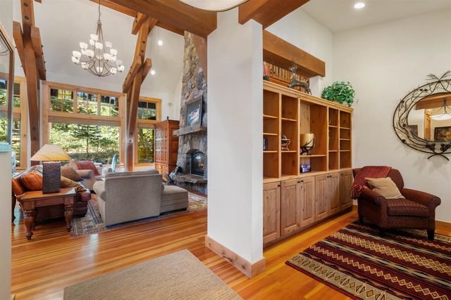 604 EJ Brickell, Truckee, CA 96161