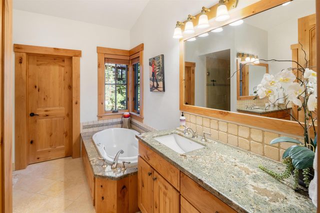 604 EJ Brickell, Truckee, CA 96161