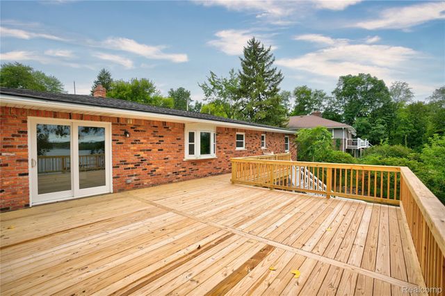 11476 Delmar Drive, Deerfield Township, MI 48430