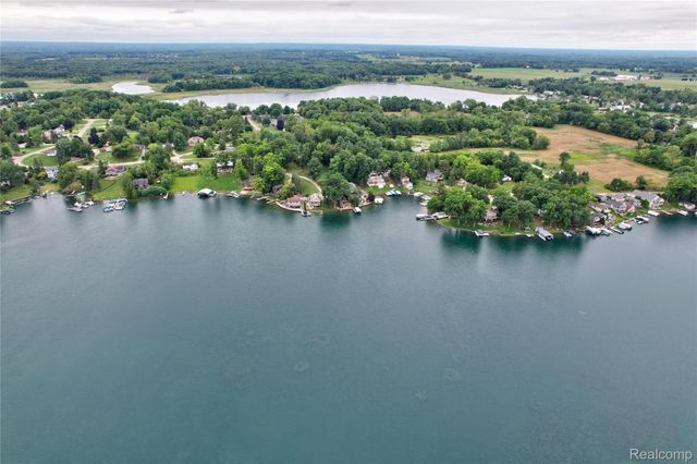 11476 Delmar Drive, Deerfield Township, MI 48430