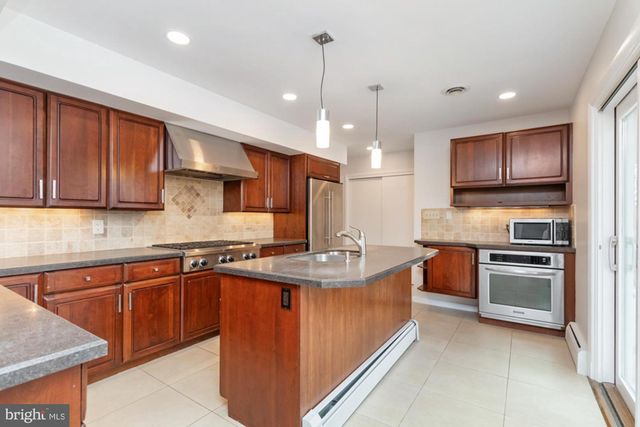 2414 STANWICK RD, Phoenix, MD 21131