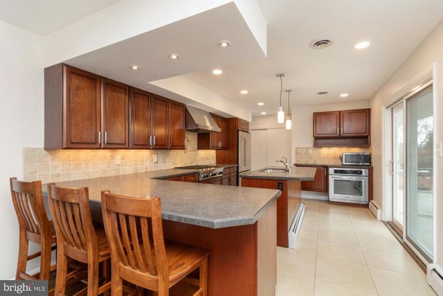 2414 STANWICK RD, Phoenix, MD 21131