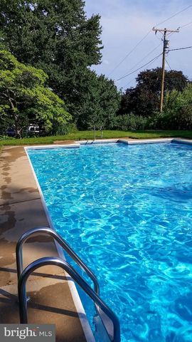 2414 STANWICK RD, Phoenix, MD 21131