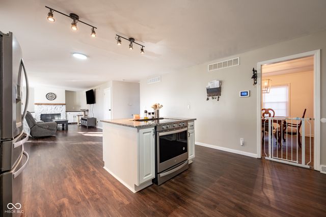 32 Edgelea Drive, Greencastle, IN 46135