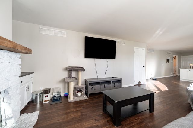 32 Edgelea Drive, Greencastle, IN 46135