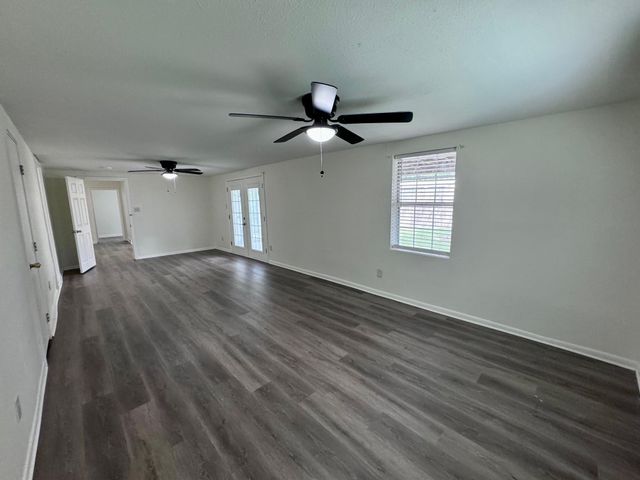 1937 Red Bluff Road, Seabrook, TX 77586