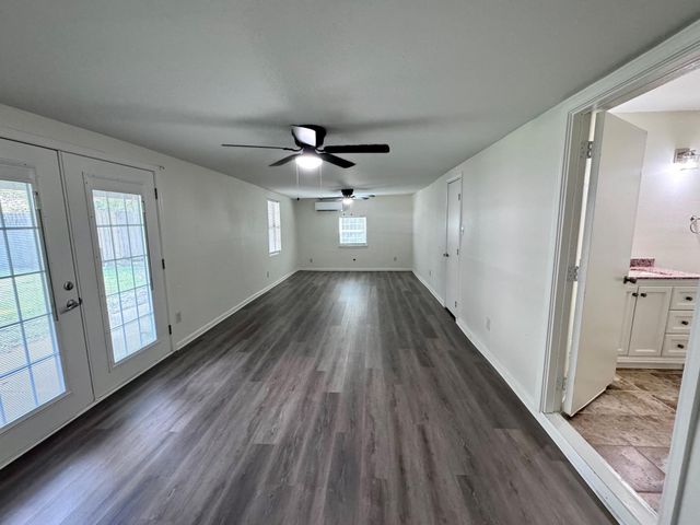 1937 Red Bluff Road, Seabrook, TX 77586
