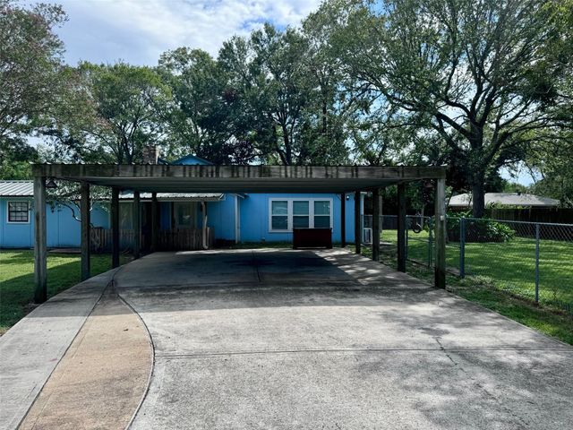 1937 Red Bluff Road, Seabrook, TX 77586