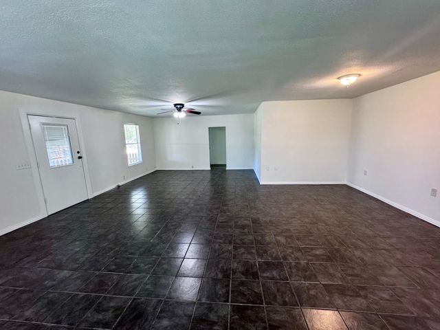 1937 Red Bluff Road, Seabrook, TX 77586