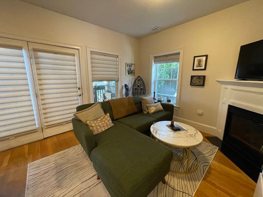 302 W. Third St. 2, Boston, MA 02127