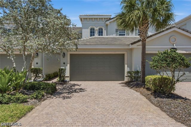 9243 Tesoro LN 103, Naples, FL 34114