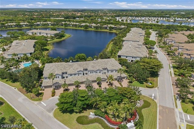 9243 Tesoro LN 103, Naples, FL 34114