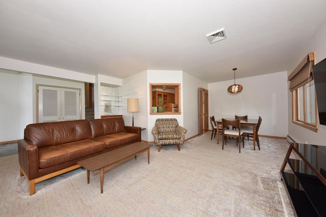 4404 Menomonee River PARKWAY, Wauwatosa, WI 53225