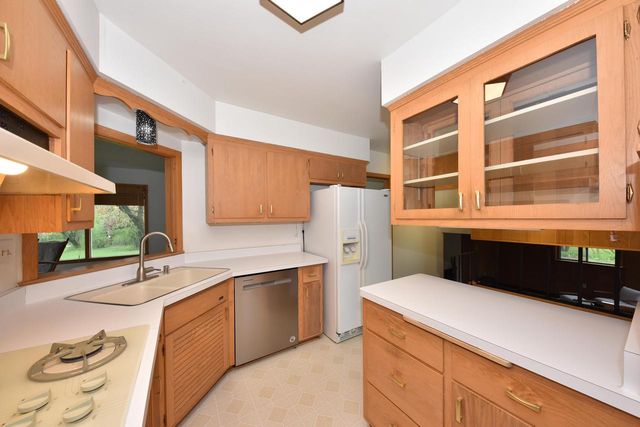 4404 Menomonee River PARKWAY, Wauwatosa, WI 53225