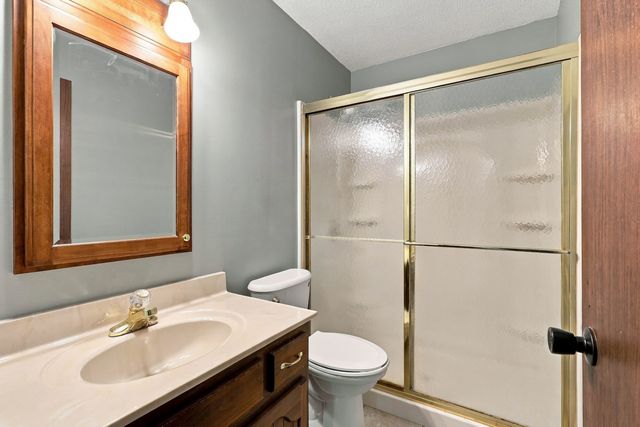 2511 W 60th Street, Davenport, IA 52806