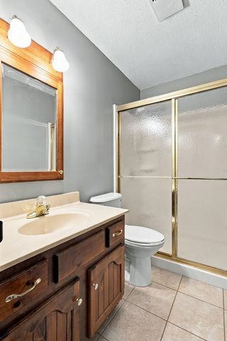 2511 W 60th Street, Davenport, IA 52806