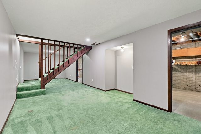 2511 W 60th Street, Davenport, IA 52806