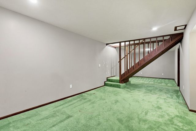 2511 W 60th Street, Davenport, IA 52806