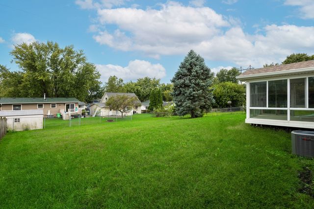 2511 W 60th Street, Davenport, IA 52806