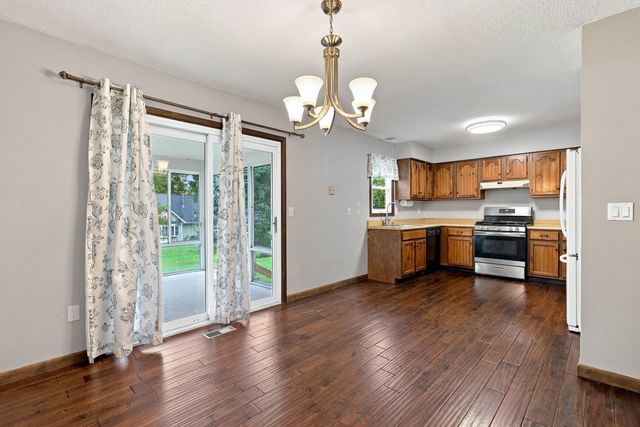 2511 W 60th Street, Davenport, IA 52806