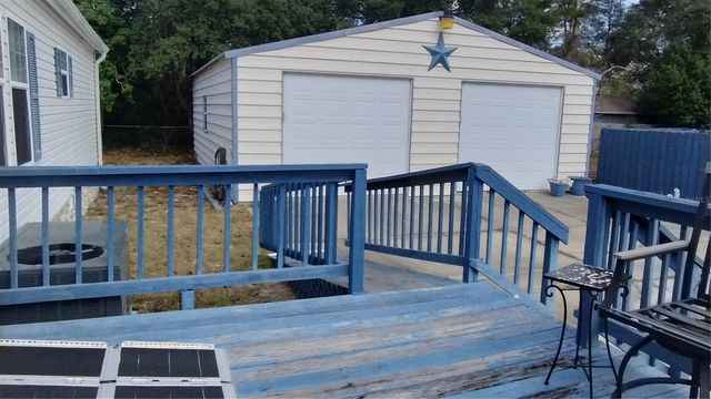 28515 POINSETTIA AVENUE, Paisley, FL 32767