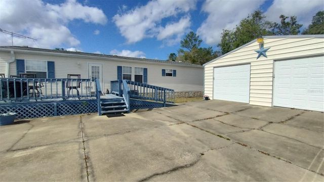 28515 POINSETTIA AVENUE, Paisley, FL 32767