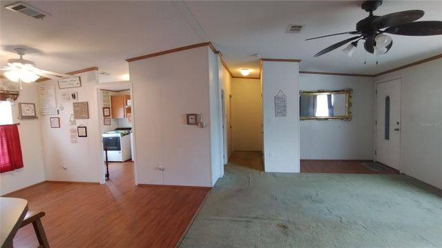 28515 POINSETTIA AVENUE, Paisley, FL 32767