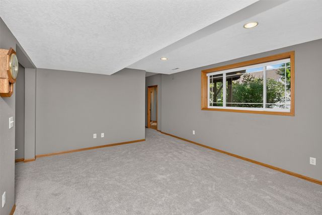 2501 NW Pleasant Street, Ankeny, IA 50023