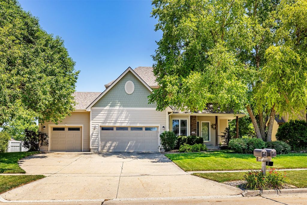 2501 NW Pleasant Street, Ankeny, IA 50023