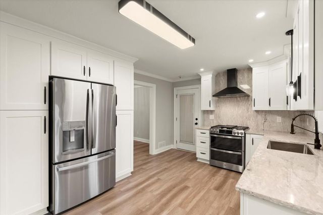 5650 Colton Drive, Sandy Springs, GA 30342